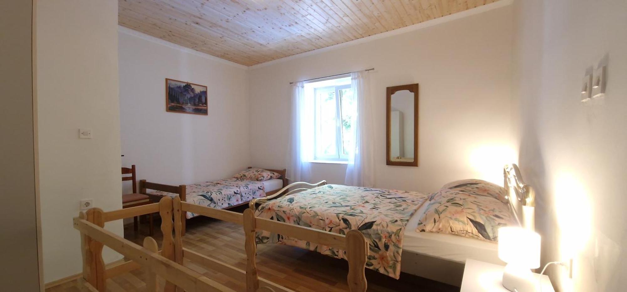 Studio Apartman Kastel Kambelovac Kastela Exterior photo